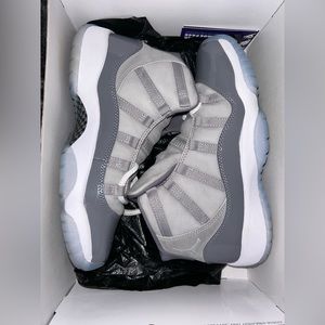 Jordan 11’s Cool Grey